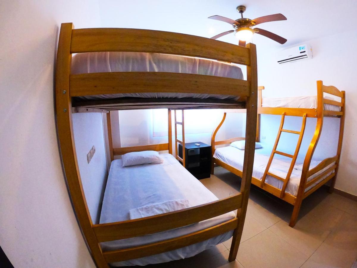 Kiwi Suites Hostel Montanita Luaran gambar