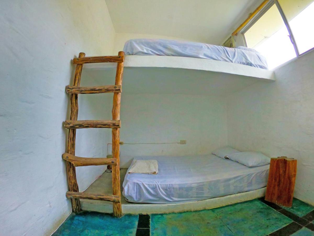 Kiwi Suites Hostel Montanita Luaran gambar