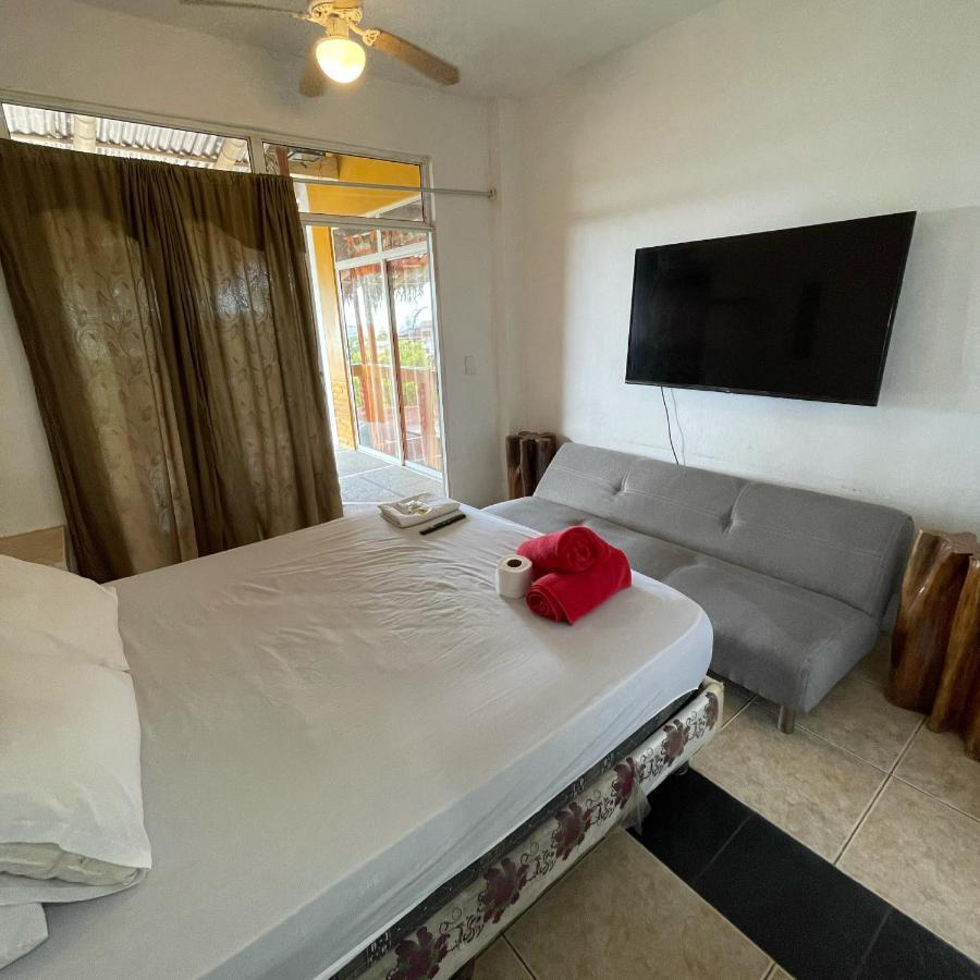 Kiwi Suites Hostel Montanita Luaran gambar