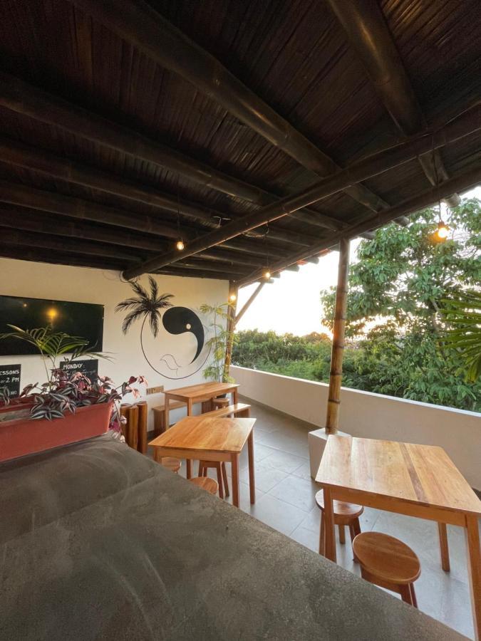 Kiwi Suites Hostel Montanita Luaran gambar